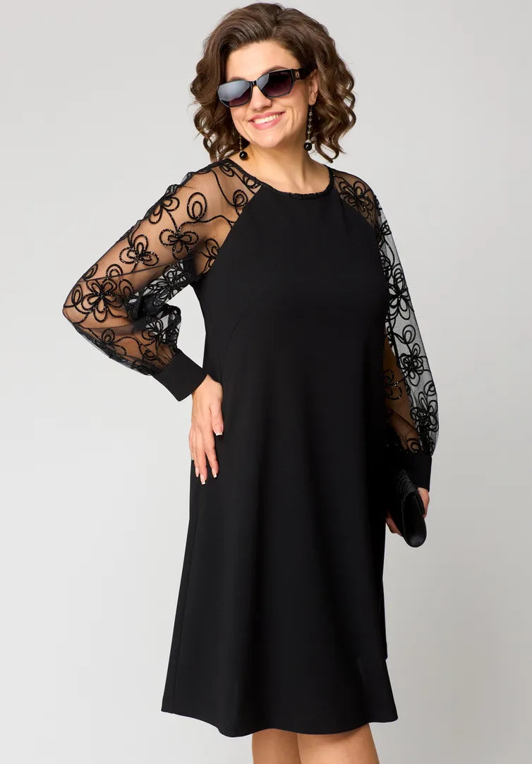 Elara - Kleid mit Spitzenärmeln