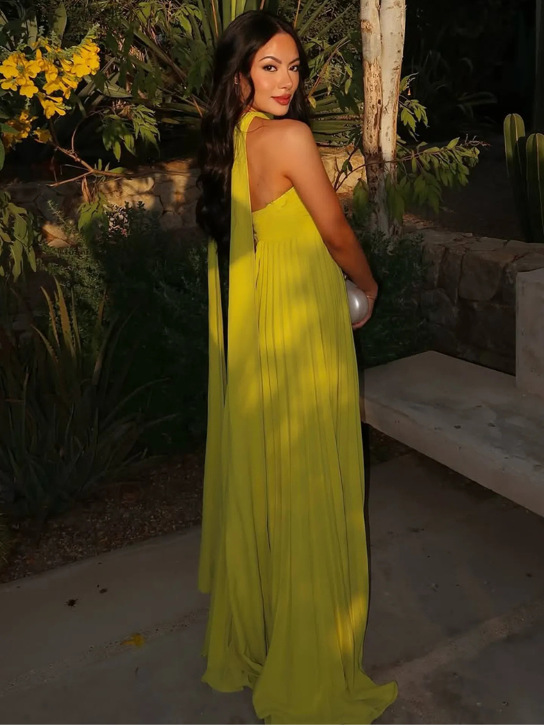 Jennifer | Elegantes Plissee-Maxikleid mit asymmetrischem Halter