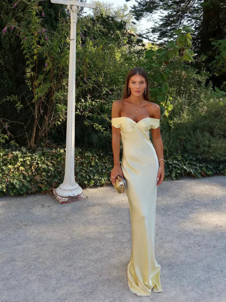 Éliora™ | Elegantes Satin-Maxikleid mit luxuriösem Glanz und feinem Rückenausschnitt