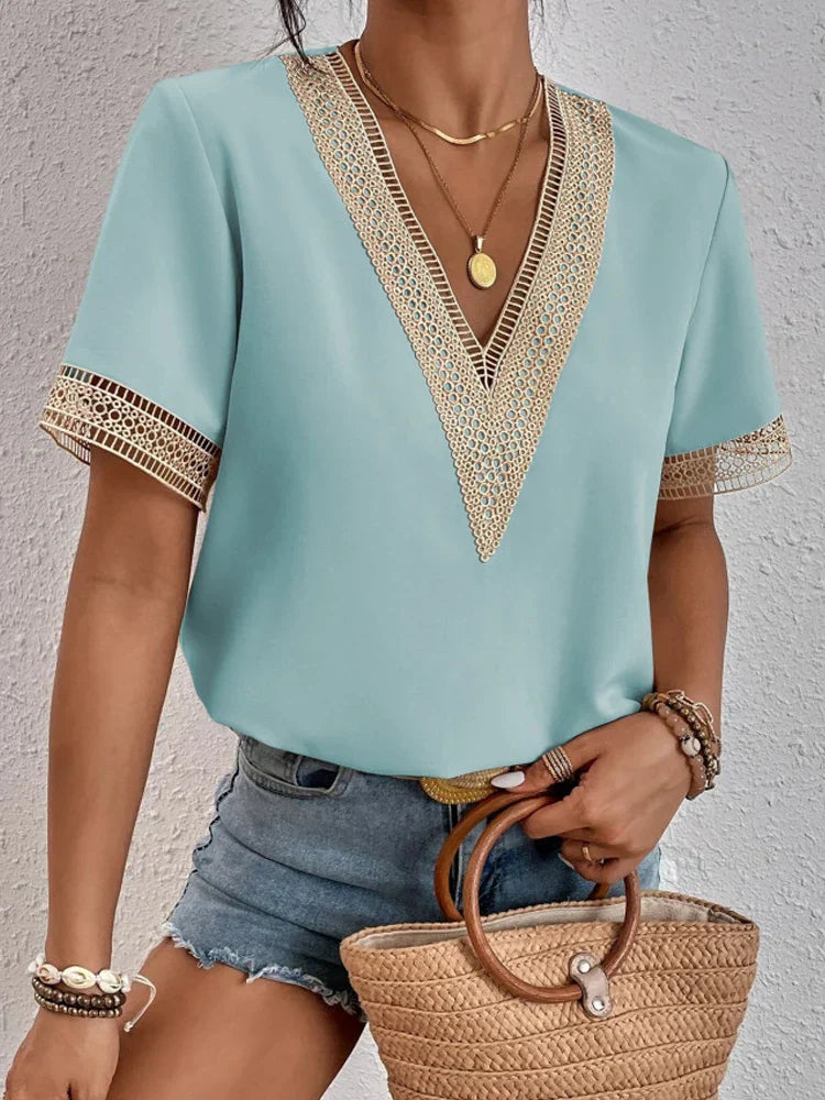 Davina | Elegante Bluse mit luxuriöser Spitze