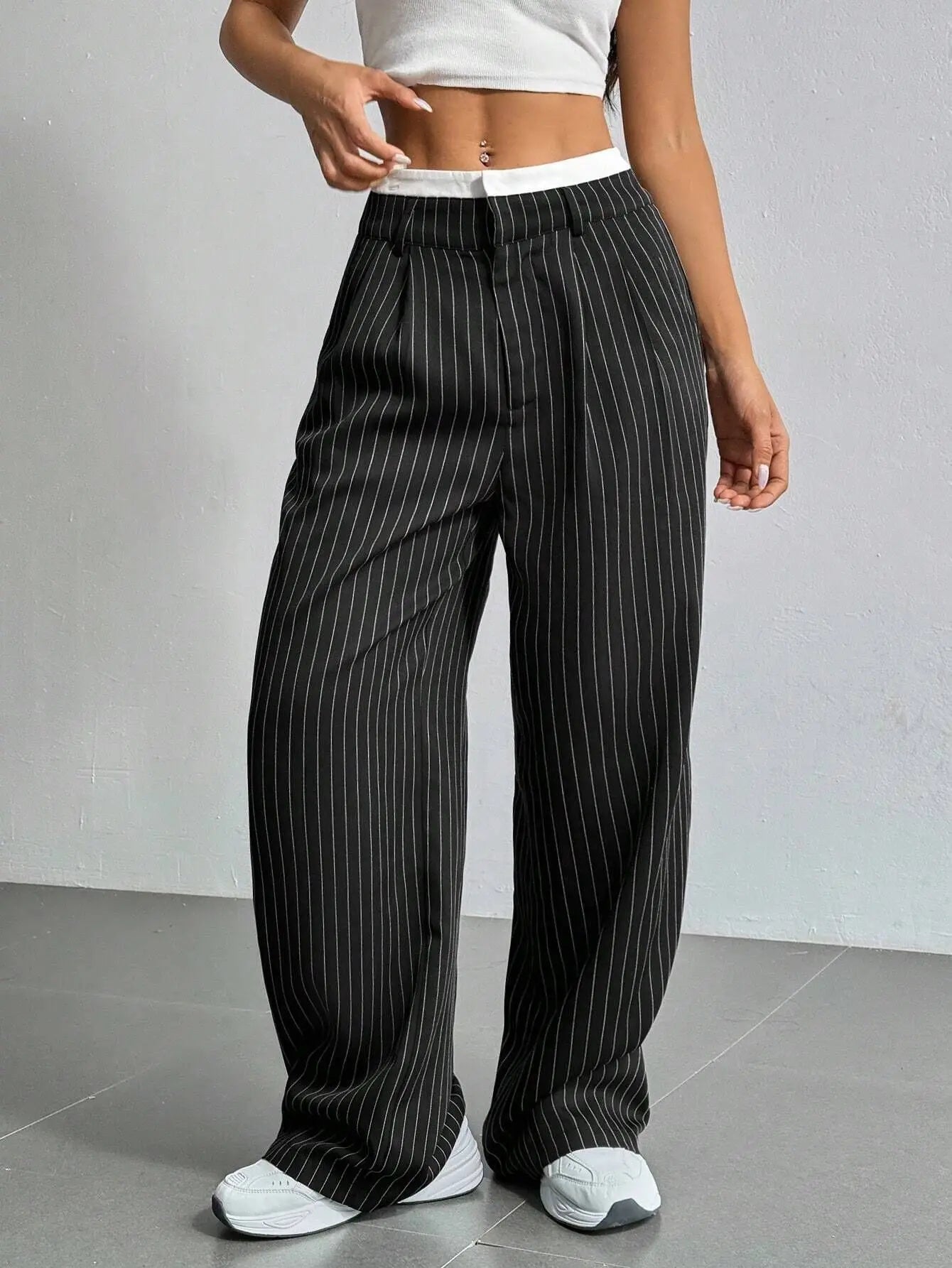 Clara | Elegante Hochtaillierte Gestreifte Hose mit Geradem Bein