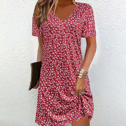 Hailey – fließendes rosa Kleid mit Blumen