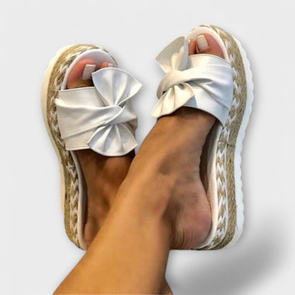 Solegenius | Orthopädische Sandalen mit Fliege