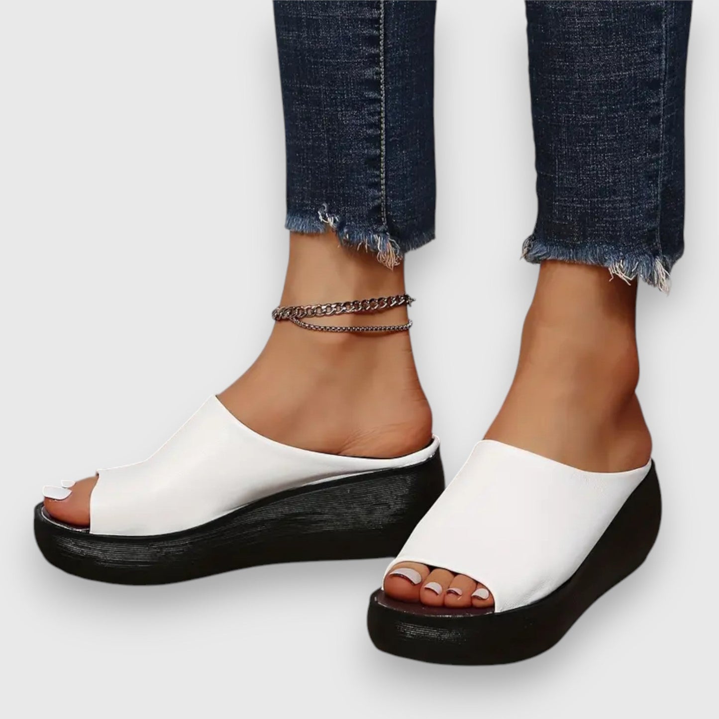 Amelie | Elegante Sandale aus weichem Faux-Leder