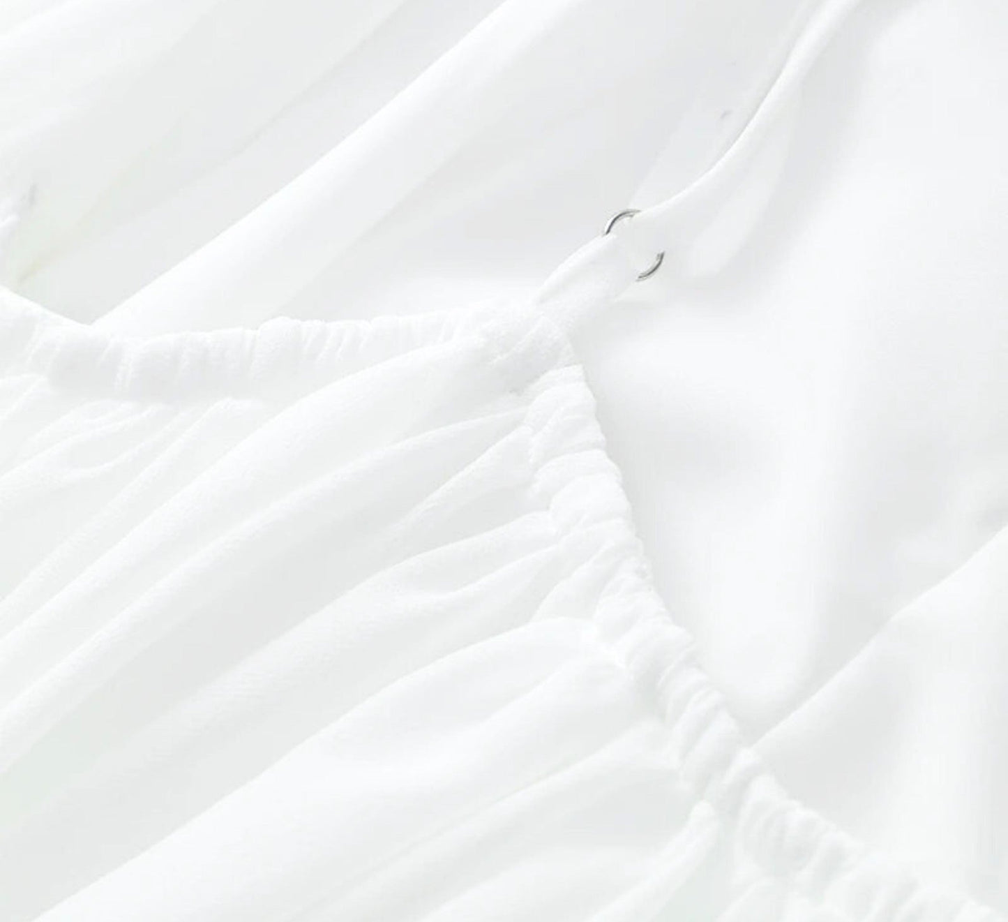 Mio™ | Elegantes Kleid mit offenem Rücken