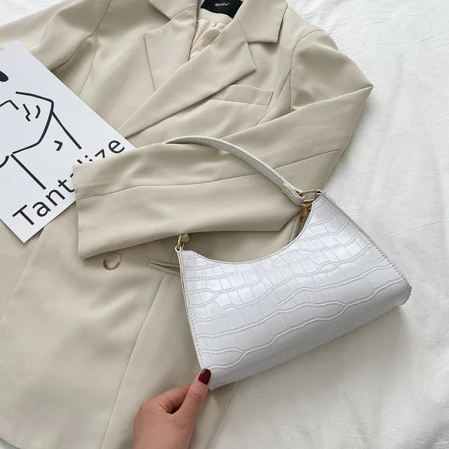 Tilly™ | Glänzende Umhängetasche mit Alligatorenmotiv