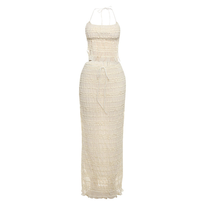 Jennifer | Elegantes Kleid mit rückenfreier Halteroptik und Rüschenshirt