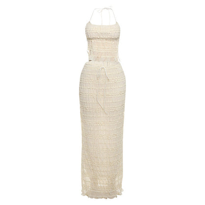 Jennifer | Elegantes Kleid mit rückenfreier Halteroptik und Rüschenshirt