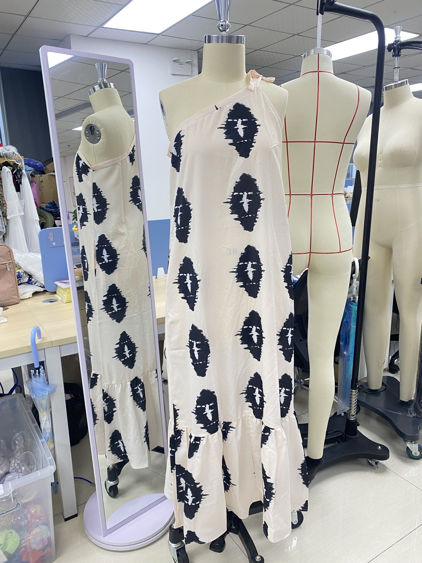 Jennifer | Elegantes Kleid in Übergrößen