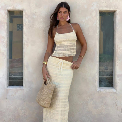 Jennifer | Elegantes Kleid mit rückenfreier Halteroptik und Rüschenshirt