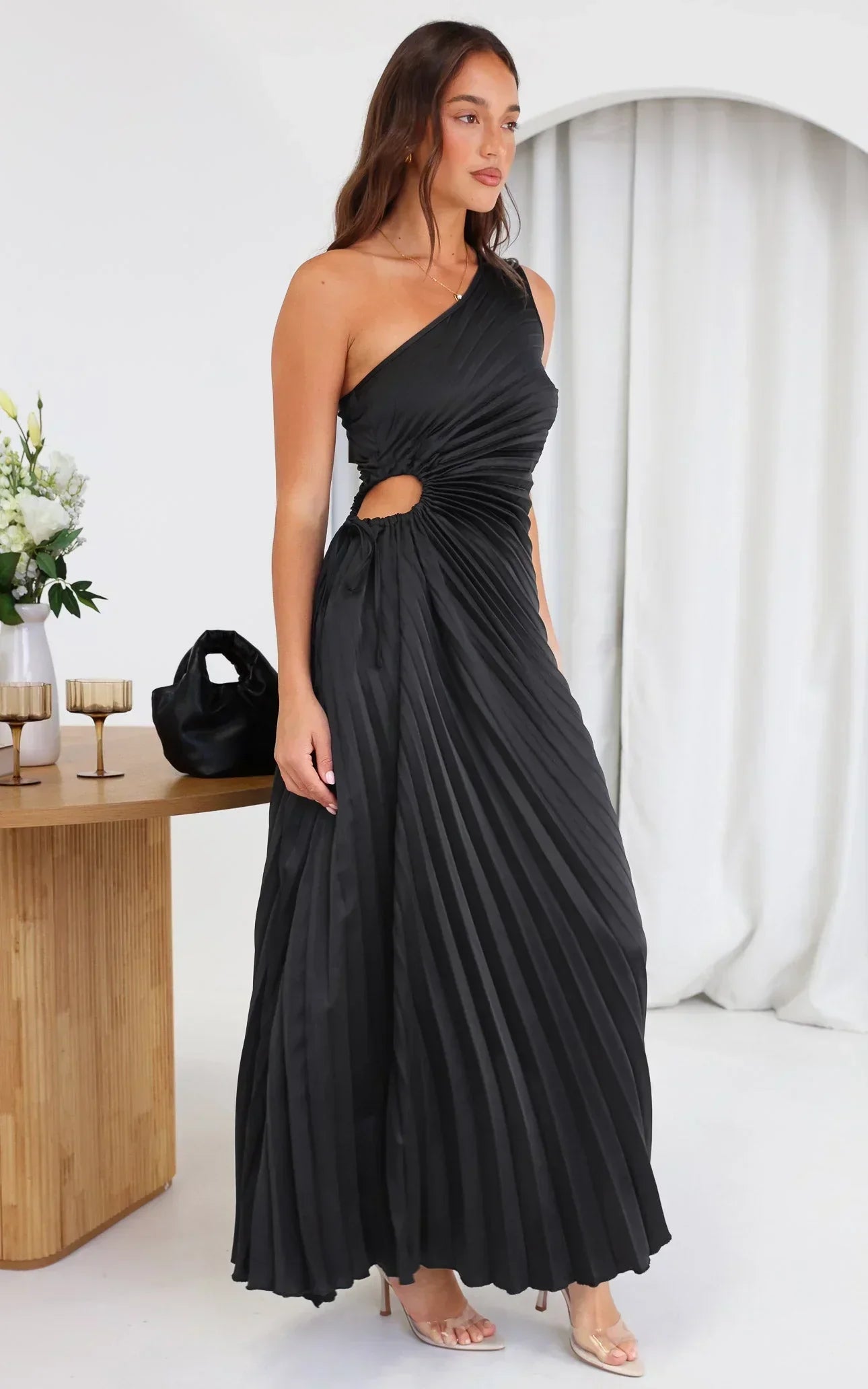 Sylviana | Elegantes Midikleid mit einer Schulter