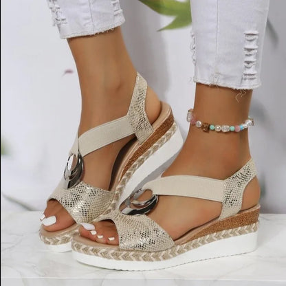 Briana | Komfortable Keilsandalen
