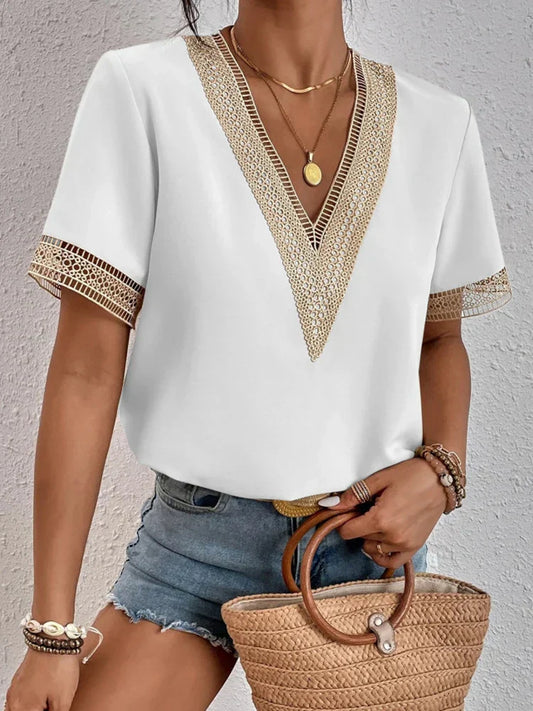 Davina | Elegante Bluse mit luxuriöser Spitze