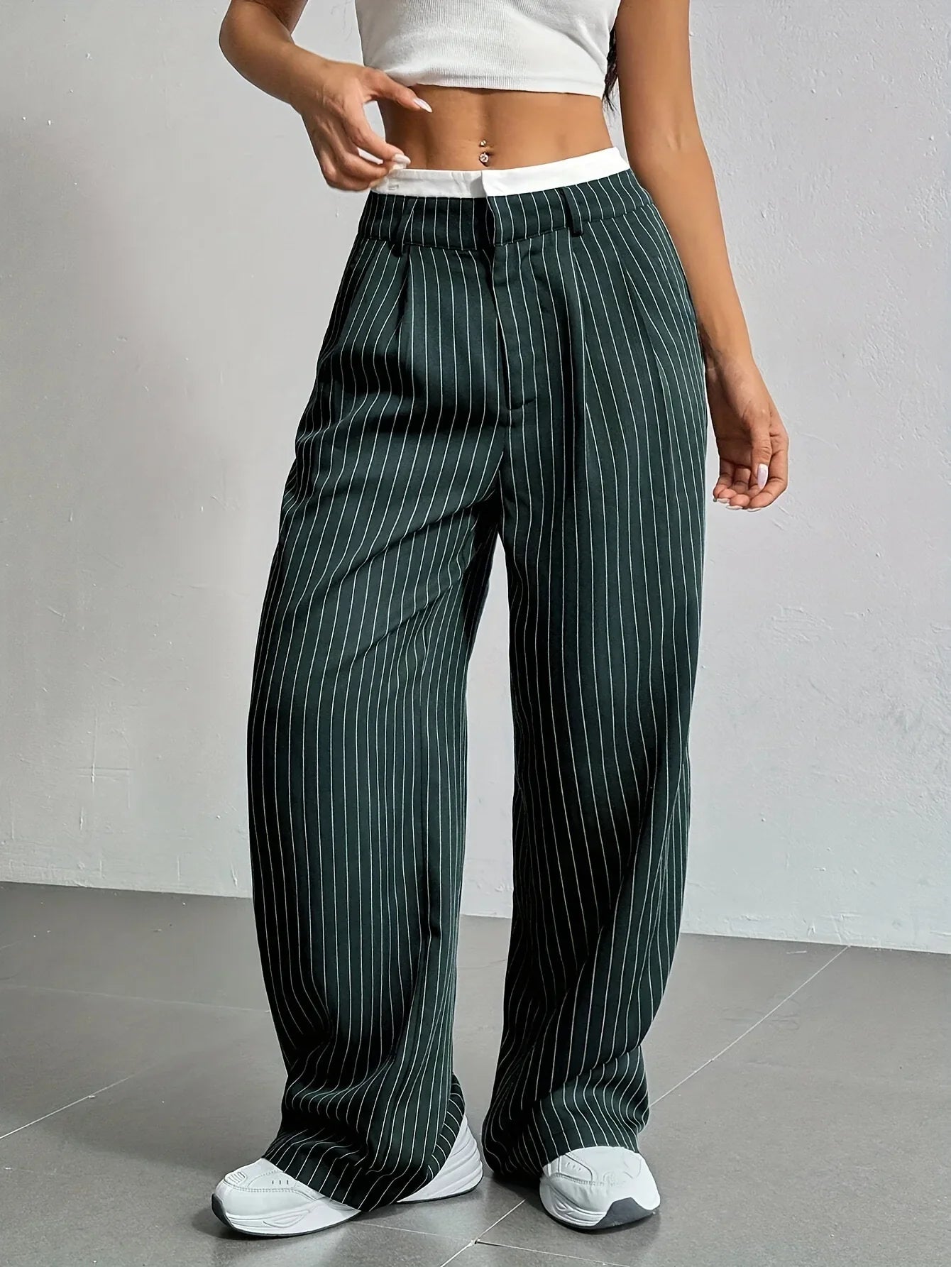 Clara | Elegante Hochtaillierte Gestreifte Hose mit Geradem Bein