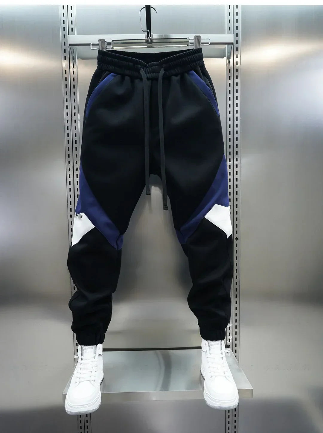 Edelstein™ | Lässige, getäfelte Hose