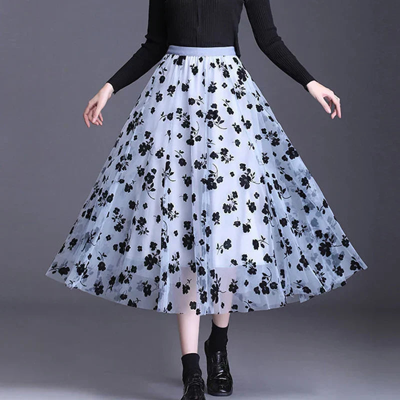 Odette | Eleganter Midi-Rock aus Tüll mit zarten Blumenverzierungen