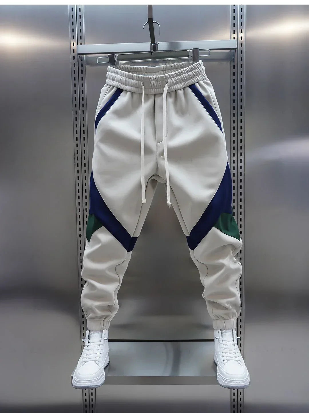 Edelstein™ | Lässige, getäfelte Hose