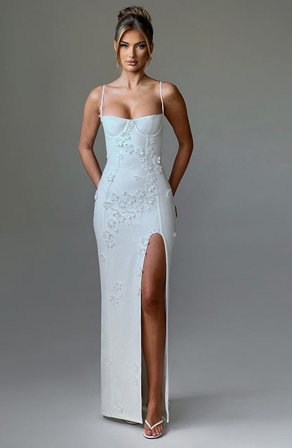 Alexander | Elegantes Blumenapplikations-Maxikleid