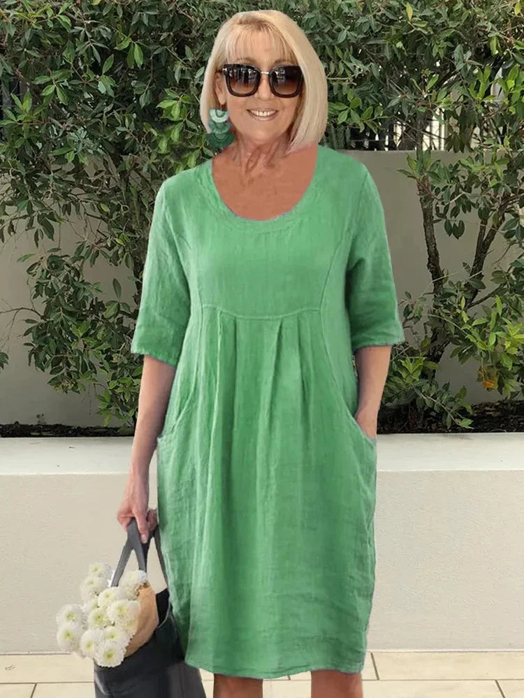 Lisa | Elegantes Kleid can be rewritten in the format you requested as:

Jennifer | Elegantes Kleid
