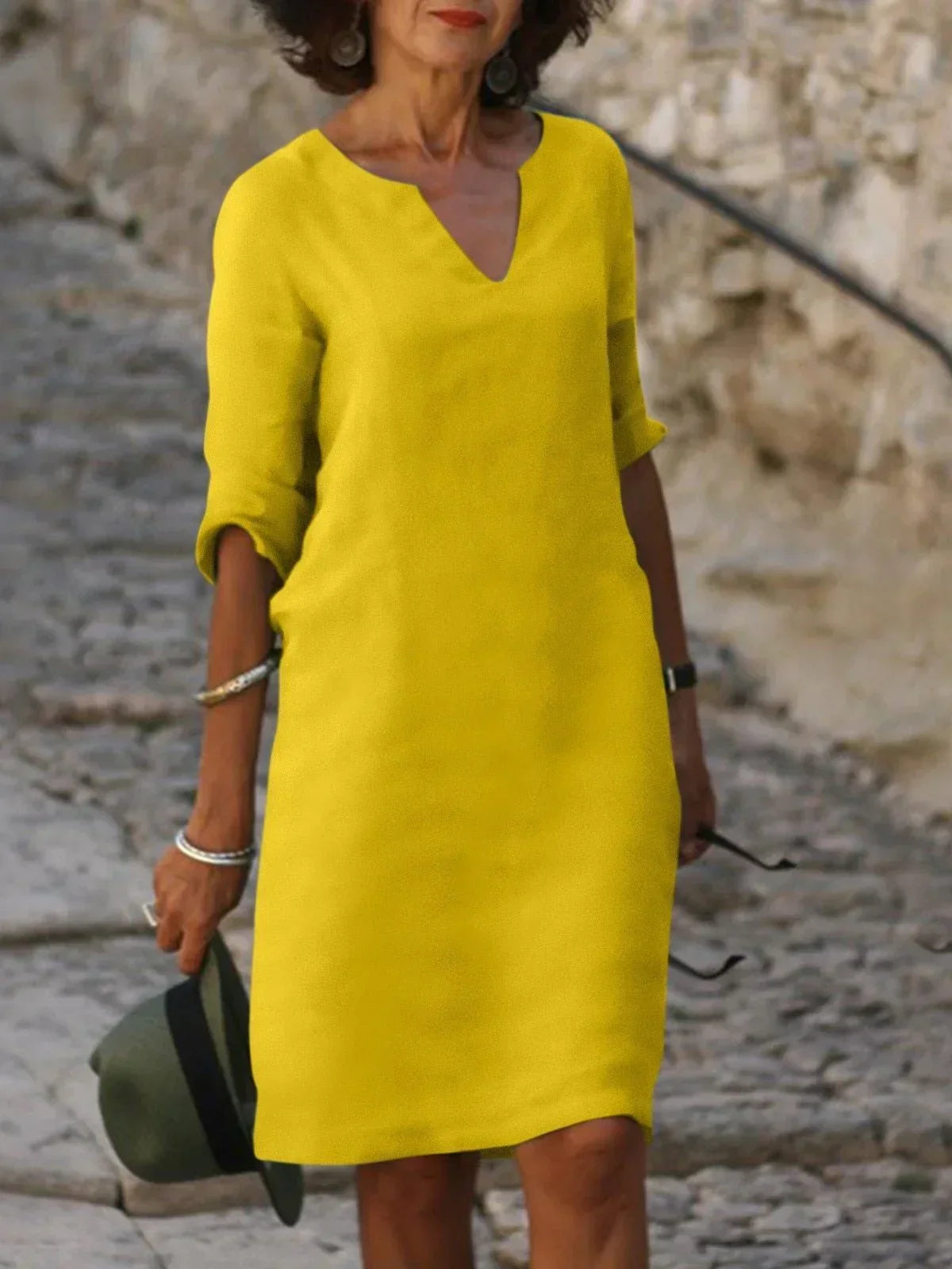 Saoirse | Elegante V-Ausschnittrobe
